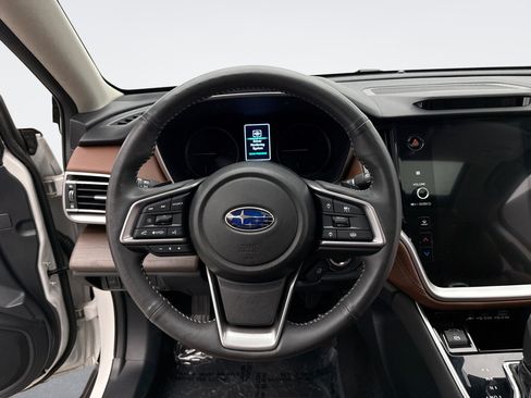 Used 2024 Subaru Outback Touring AWD/4WD image 12