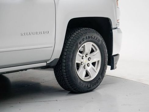 Used 2019 Chevrolet Silverado 1500 LT RWD image 7
