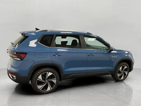 New 2025 Volkswagen Taos SE image 2
