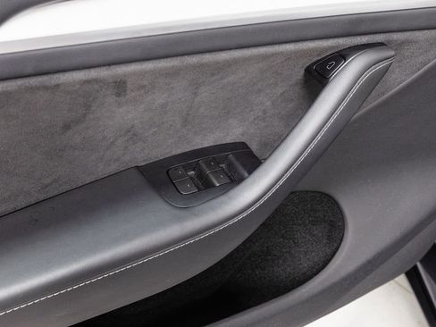 Used 2024 Tesla Model Y Long Range image 6