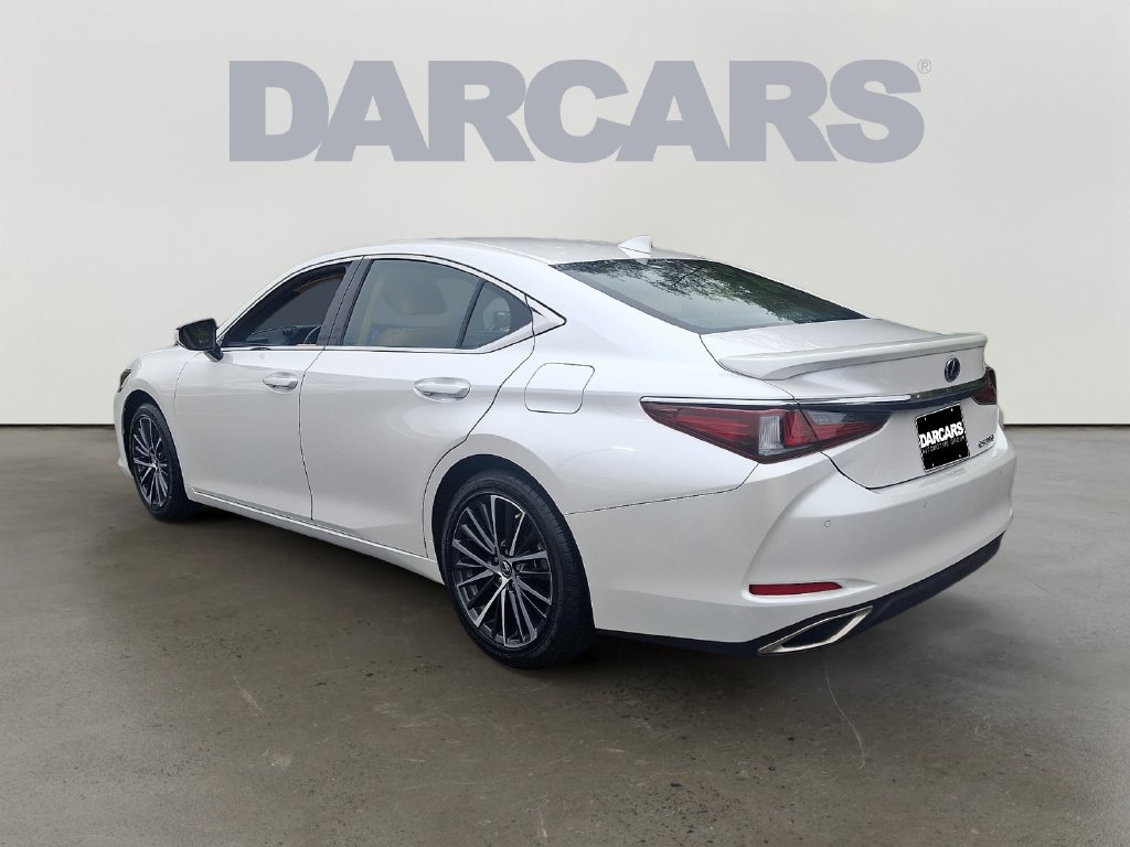Certified 2025 Lexus ES 350 w/ Premium Package FWD image 4