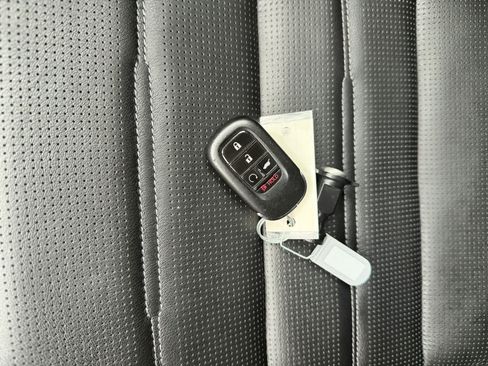 Used 2024 Honda CR-V EX-L image 10