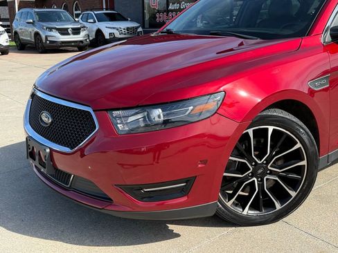 Used 2018 Ford Taurus SHO w/ Driver Assist Package image 24