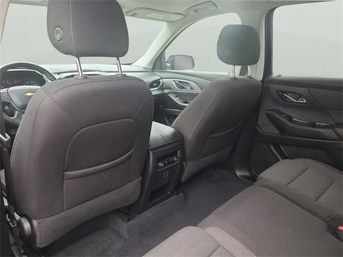 Used 2021 Chevrolet Traverse LS image 12