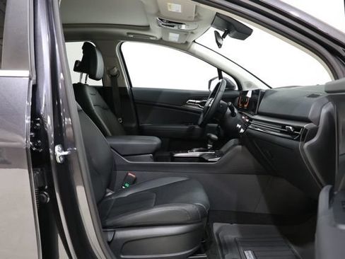 Used 2026 Kia Sportage EX w/ EX Panorama Roof Package FWD image 39