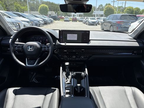 Certified 2025 Honda Accord Touring image 29