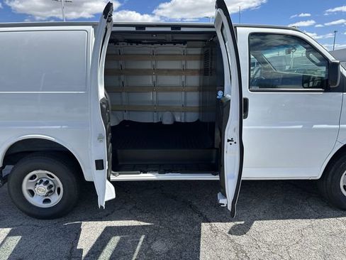 Used 2024 Chevrolet Express 2500 w/ Driver Convenience Package RWD image 25