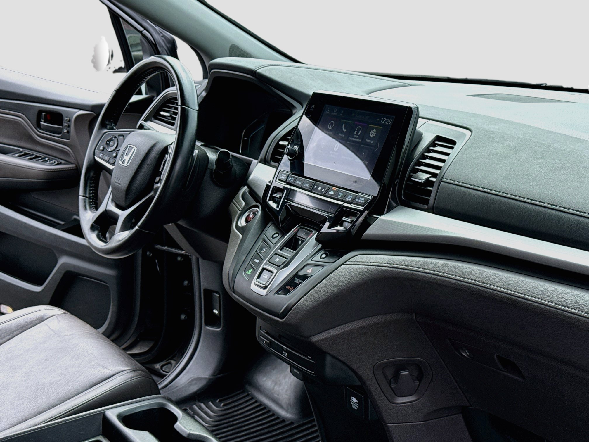 Used 2018 Honda Odyssey Touring image 15