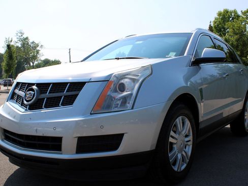 Used 2012 Cadillac SRX Luxury image 3