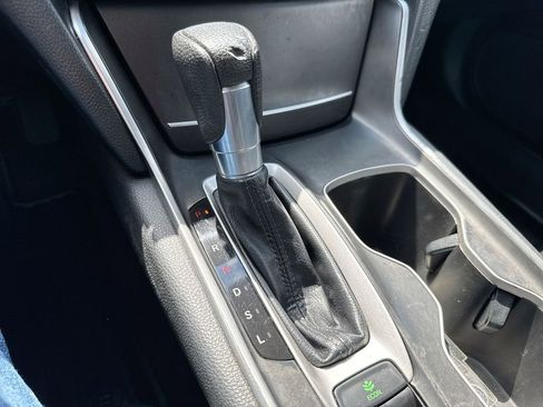 Used 2018 Honda Accord LX image 17
