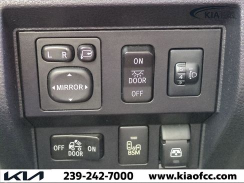 Used 2017 Toyota Tundra 1794 Edition image 25