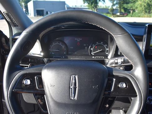 Used 2021 Lincoln Corsair AWD image 30