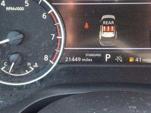 Used 2024 Nissan Rogue SV FWD image 24