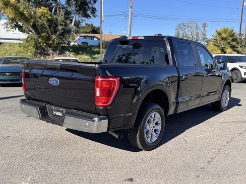 Used 2023 Ford F150 XLT image 12