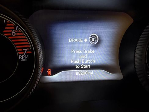 Used 2020 Jeep Cherokee Trailhawk w/ Cold Weather Group image 11