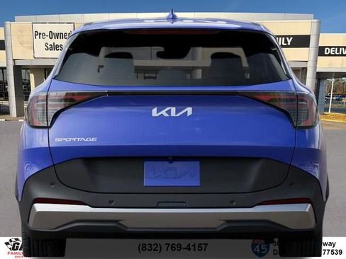 Used 2026 Kia Sportage EX FWD image 13