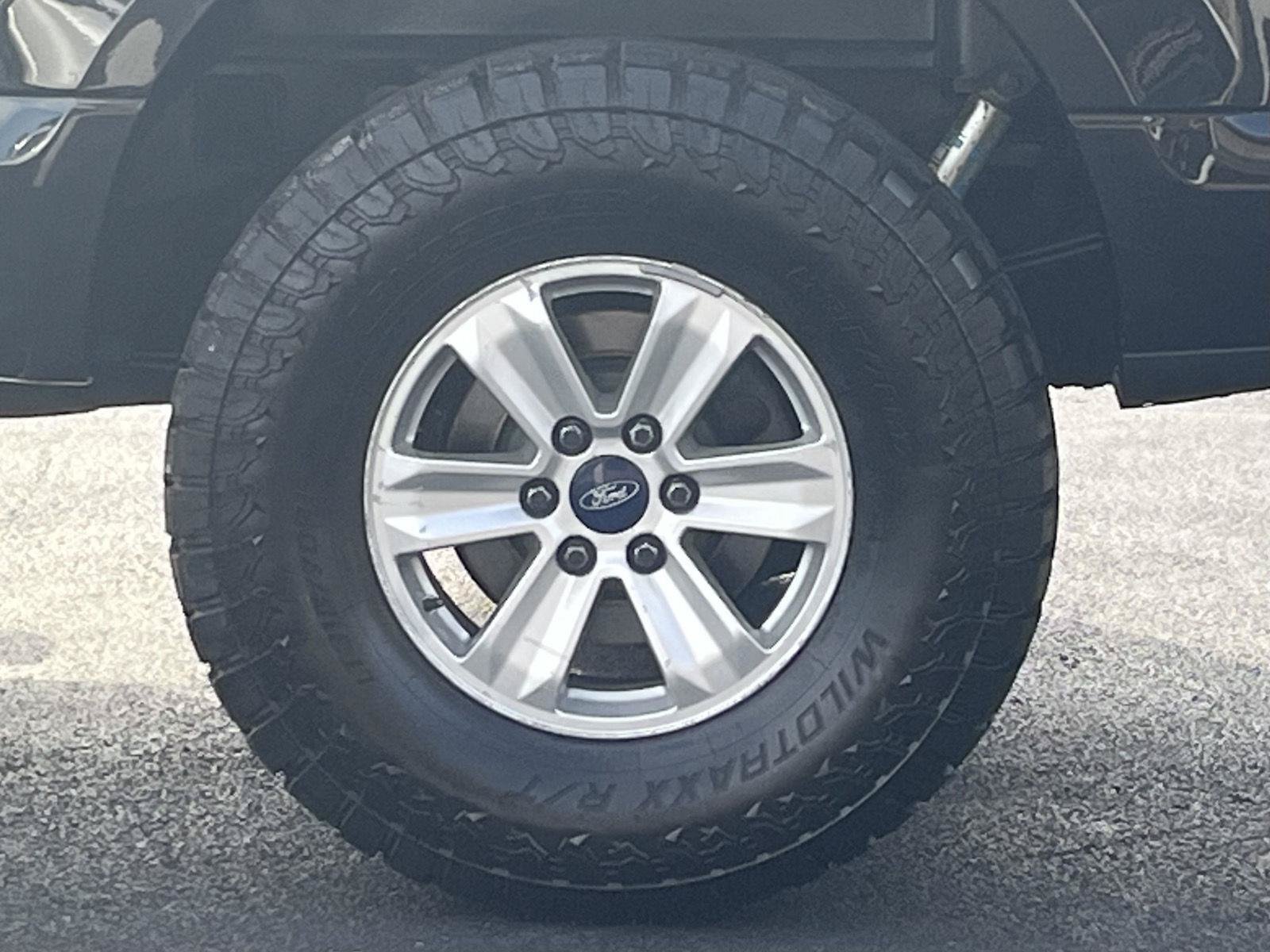 Used 2015 Ford F150 XL w/ Equipment Group 101A Mid AWD/4WD image 27