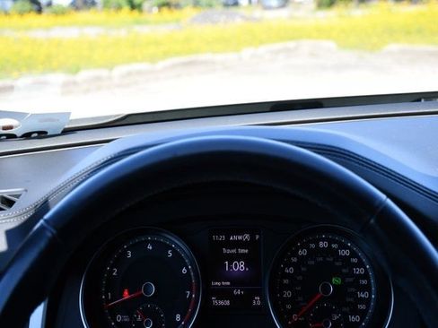 Used 2021 Volkswagen Atlas SE image 23