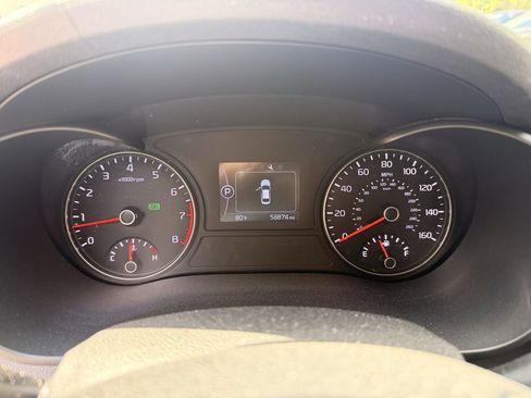 Used 2018 Kia Optima LX image 12