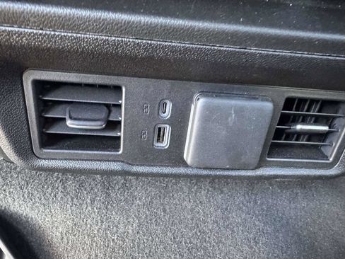 Used 2025 Chevrolet Silverado 1500 LT AWD/4WD image 17