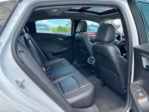 Used 2024 Chevrolet Malibu LT FWD image 12