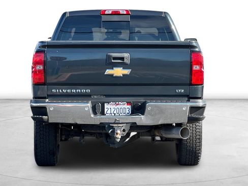 Used 2019 Chevrolet Silverado 2500 LTZ w/ Duramax Plus Package AWD/4WD image 5