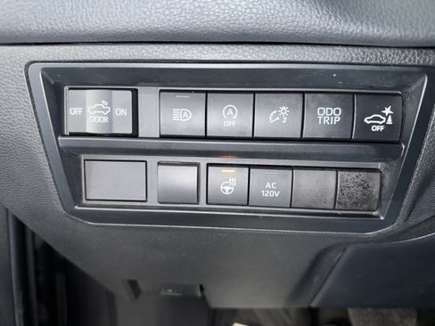 Used 2022 Toyota Tundra Limited image 29