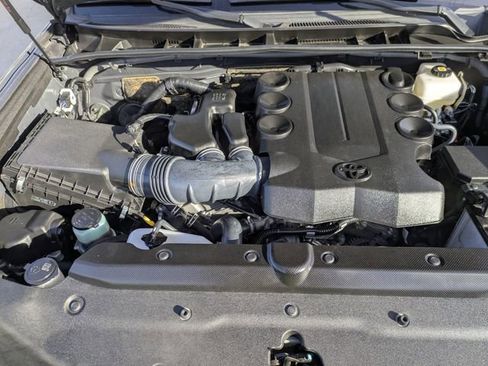 Used 2024 Toyota 4Runner SR5 Premium image 35