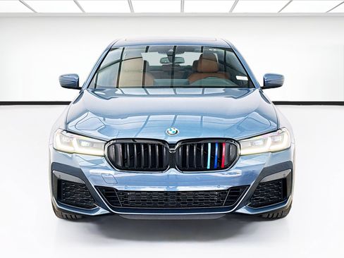 Used 2023 BMW 540i w/ M Sport Package RWD image 2