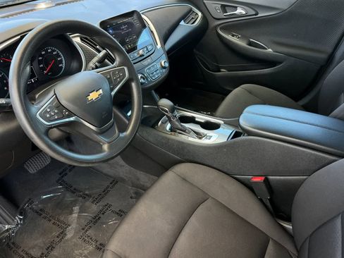 Used 2023 Chevrolet Malibu LT FWD image 12