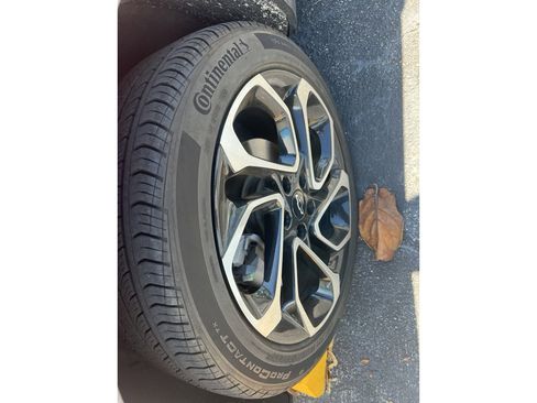 Used 2024 Chevrolet Trax RS w/ Sunroof Package image 8