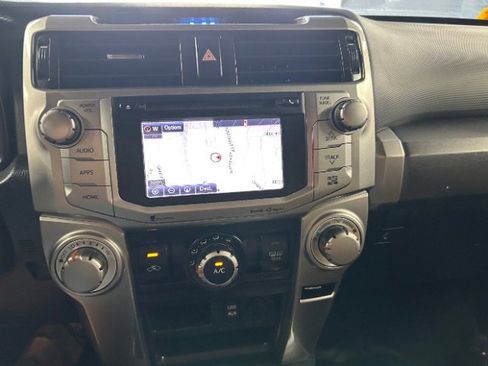 Used 2016 Toyota 4Runner SR5 image 16