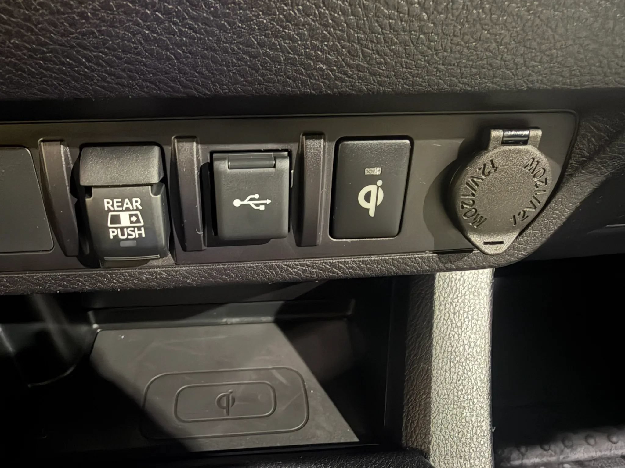 Used 2021 Toyota Tacoma TRD Off-Road AWD/4WD image 30