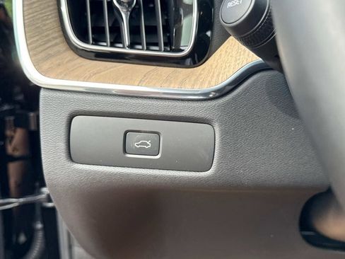 New 2026 Volvo XC60 B5 Plus w/ Climate Package image 30