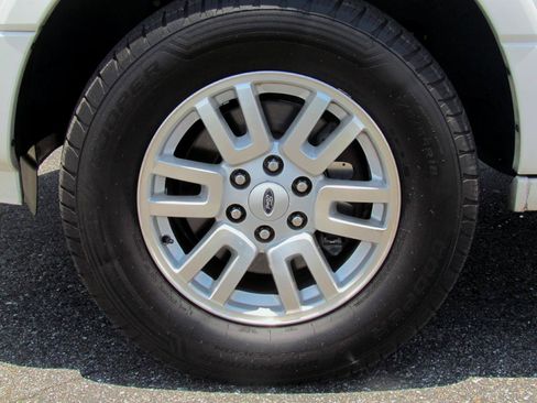 Used 2014 Ford Expedition Limited w/ Equipment Group 301A RWD image 16