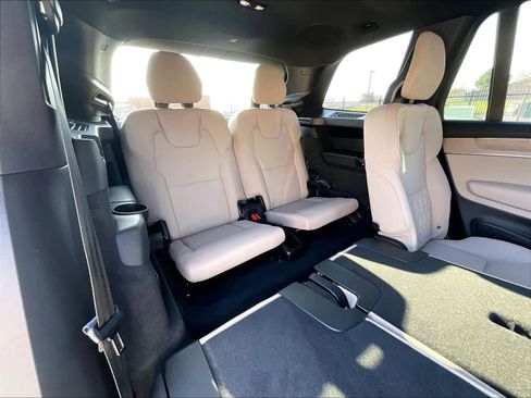 New 2026 Volvo XC90 T8 Plus w/ Protection Package Premier image 28
