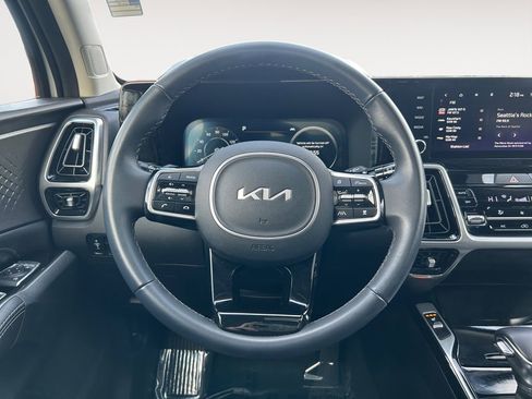 Used 2023 Kia Sorento SX image 14