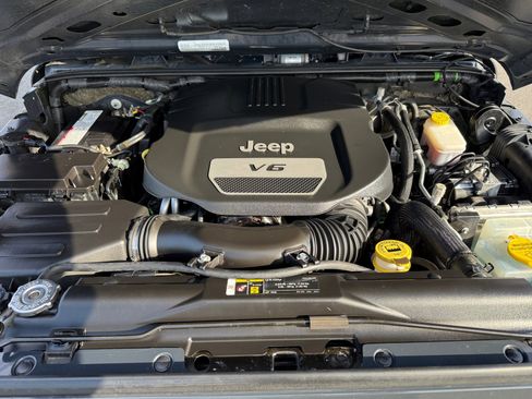 Used 2018 Jeep Wrangler Unlimited Sport S AWD/4WD image 20