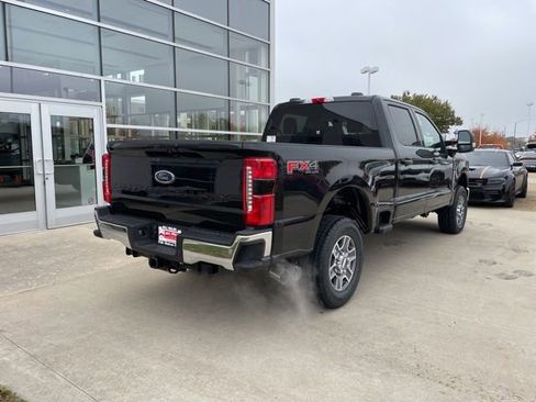 New 2026 Ford F250 Lariat w/ FX4 Off-Road Package image 5