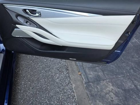 Used 2018 INFINITI Q60 Red Sport 400 w/ Pro Active Package RWD image 33