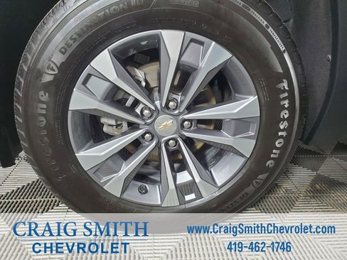 Used 2025 Chevrolet Equinox LT image 32