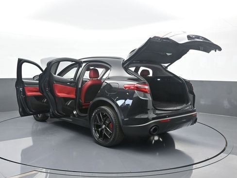 Used 2019 Alfa Romeo Stelvio w/ Nero Edizione image 75