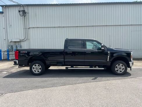 Used 2025 Ford F250 XLT AWD/4WD image 4
