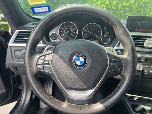 Used 2018 BMW 330i Sedan RWD image 12