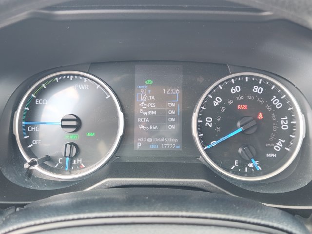 Used 2020 Toyota RAV4 XLE w/ Convenience Package AWD/4WD image 11