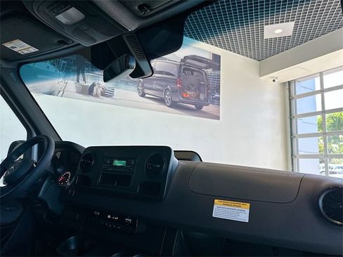 New 2026 Mercedes-Benz Sprinter 2500 image 25