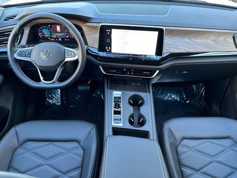 New 2026 Volkswagen Atlas SE image 12
