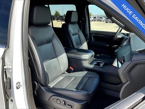 Used 2024 Chevrolet Tahoe LT image 10