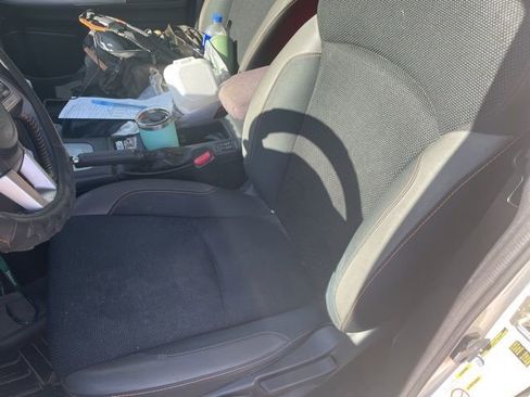 Used 2016 Subaru Crosstrek 2.0i Premium w/ Moonroof Package image 9