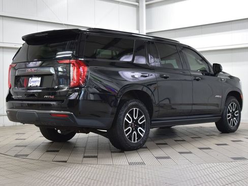 Used 2023 GMC Yukon XL AT4 w/ AT4 Premium Package AWD/4WD image 8